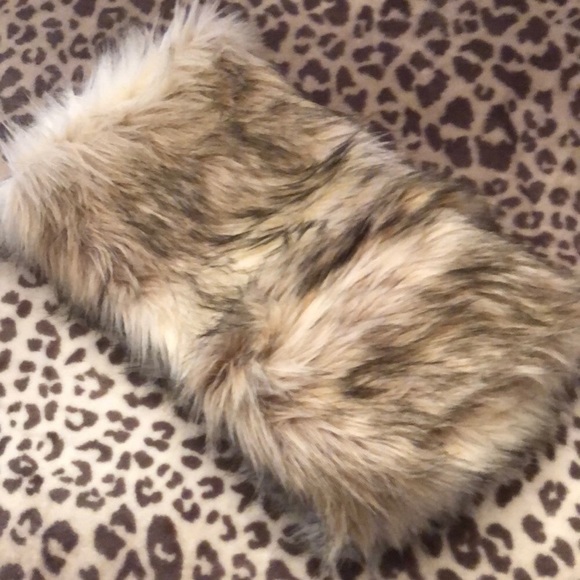Gap Snood Faux Fur - Picture 3 of 14